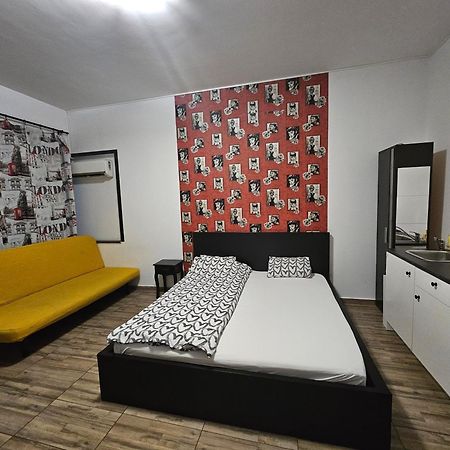 Central Class Bucharest Luaran gambar