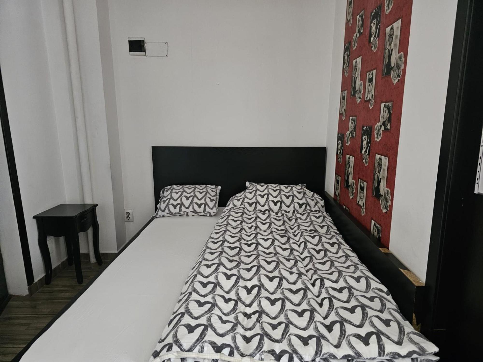 Central Class Bucharest Luaran gambar