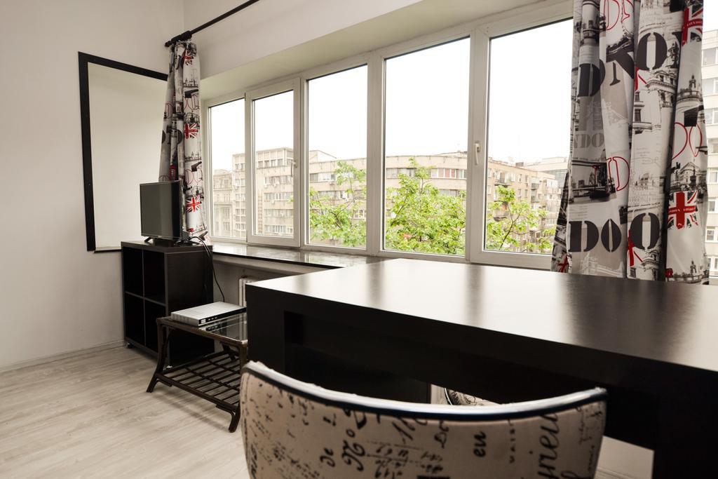 Central Class Bucharest Luaran gambar